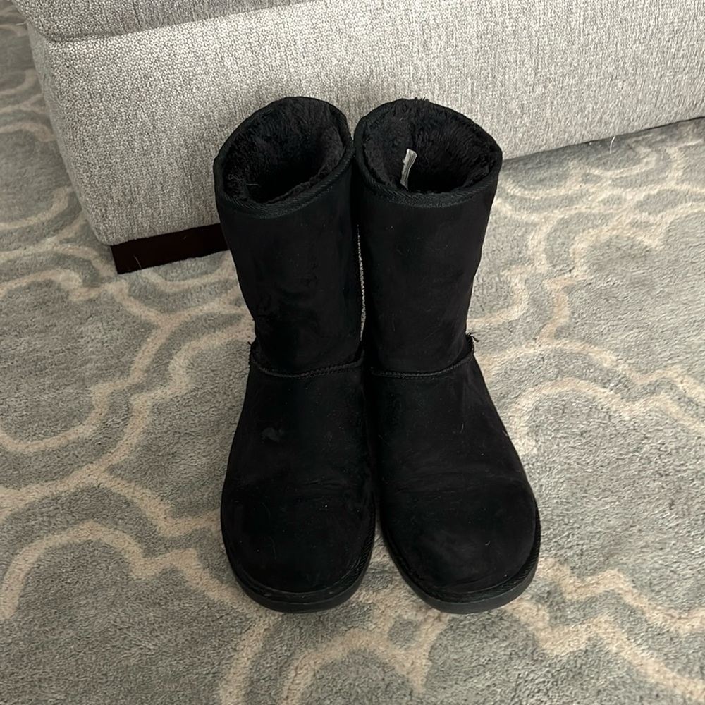 Fleece lined boots